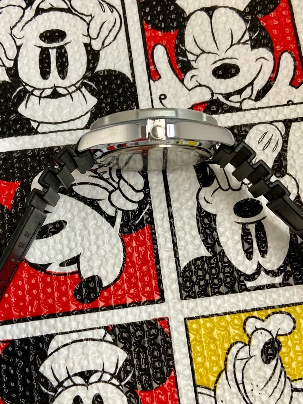 Vintage Disney X Lorus (Seiko) Mickey Mouse Pepsi Bezel Diver Style Watch HTF